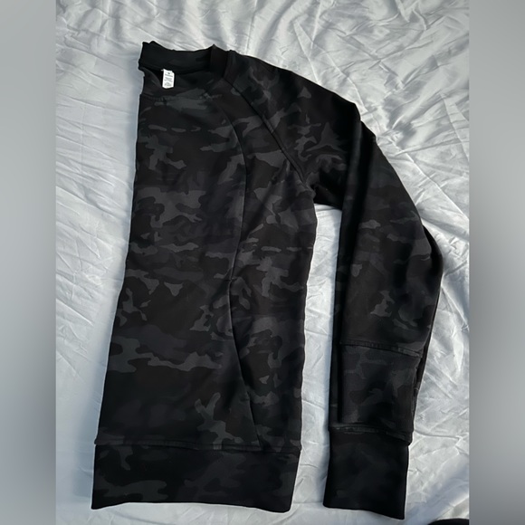 LULULEMON/Scuba Crew Sweatshirt/6 - Picture 6 of 13